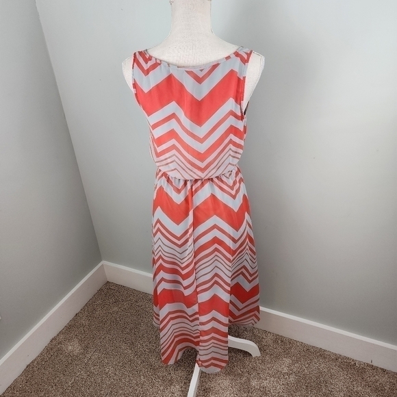 Andree Women’s Sleveless Elastic Waist Hi Low Hem Lined Dress Size Small - Picture 4 of 8